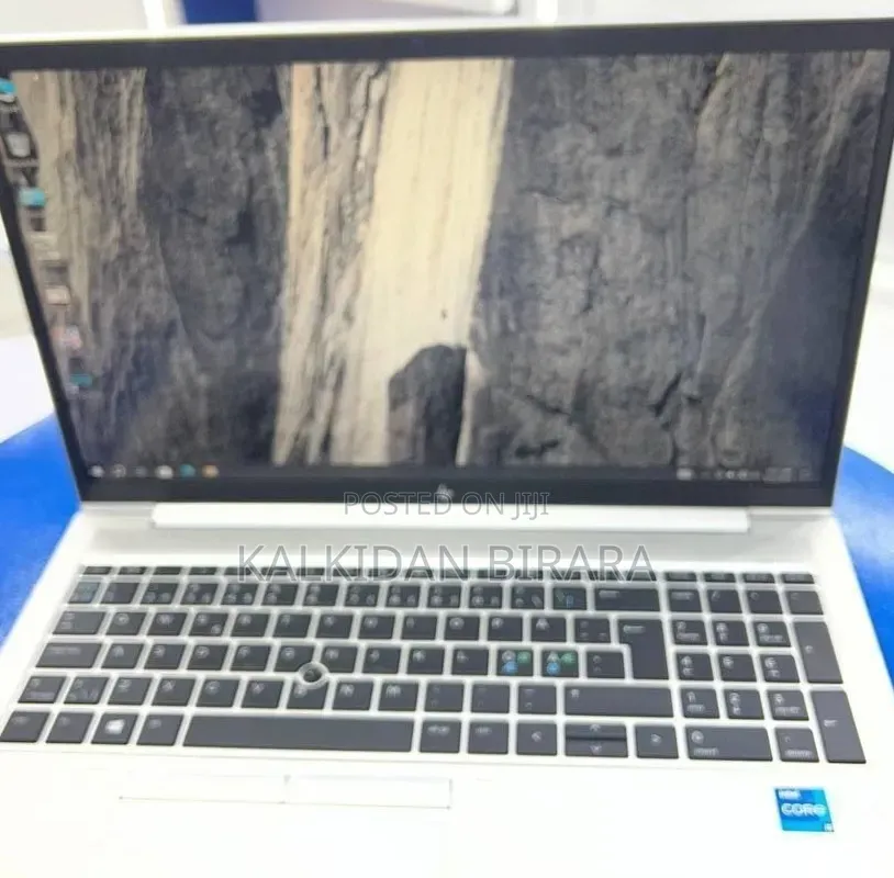 New Laptop HP EliteBook 850 G8 16GB Intel Core i5 SSD 512GB
