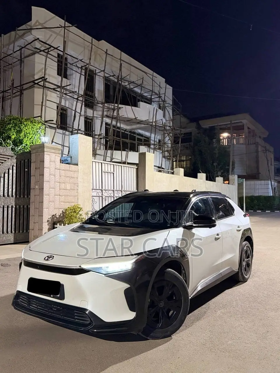 Toyota bZ4X 71.4 kWh FWD 2022 White