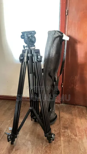 Video Tripod