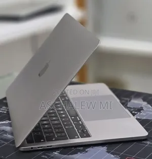New Laptop Apple MacBook Pro 2019 16GB Intel Core i7 SSD 1T