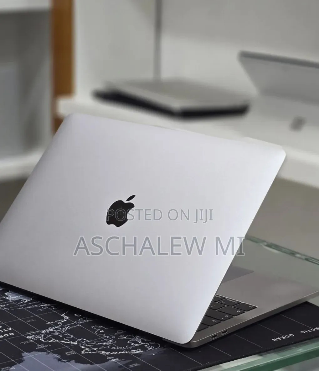 New Laptop Apple MacBook Pro 2019 16GB Intel Core i7 SSD 1T