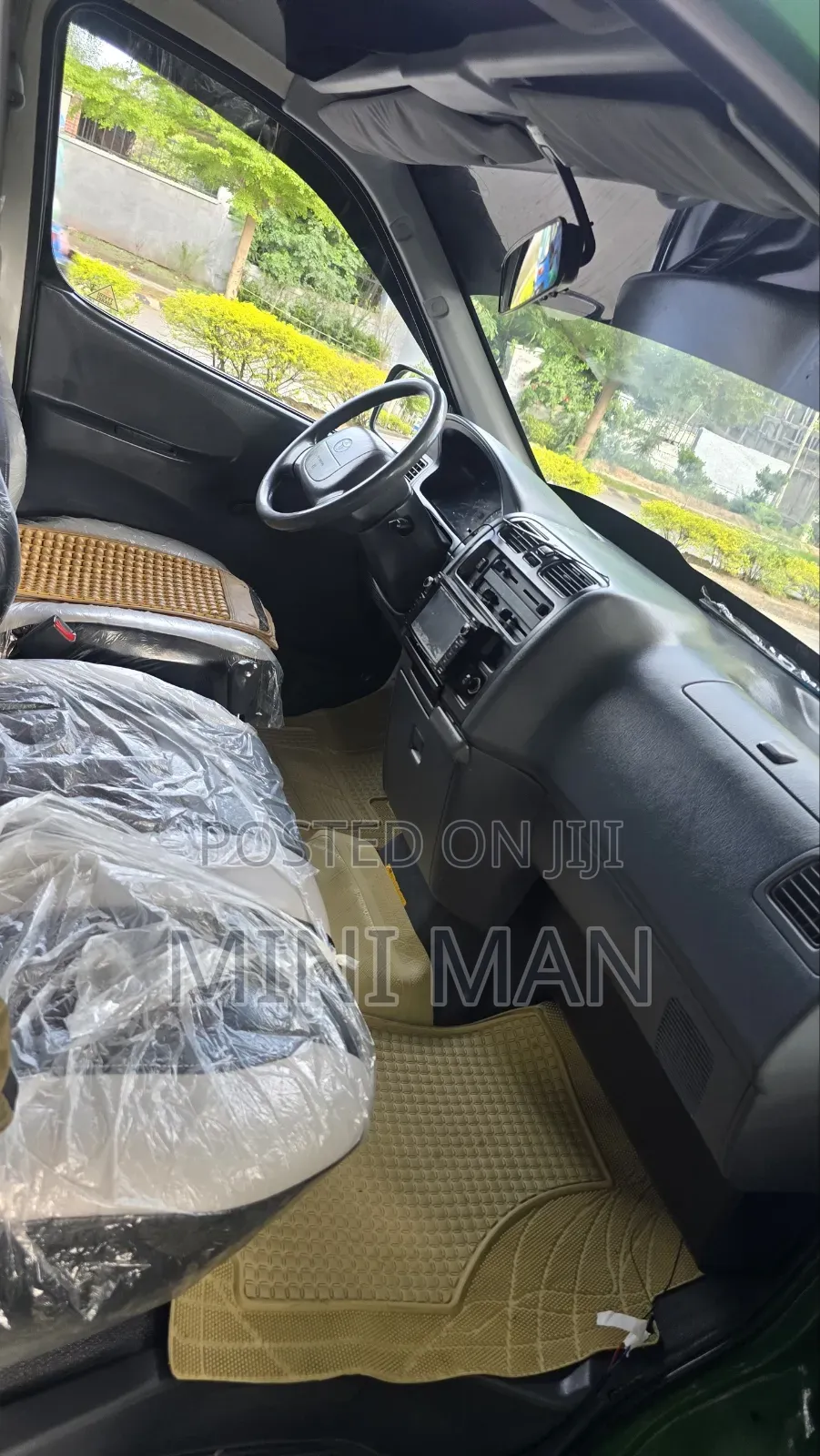 Toyota HiAce 2006 Green
