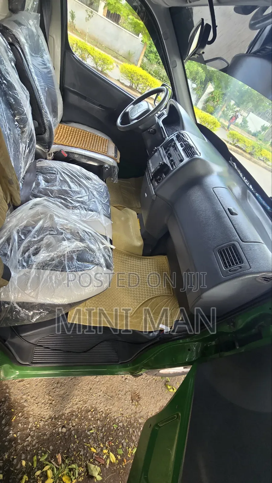 Toyota HiAce 2006 Green
