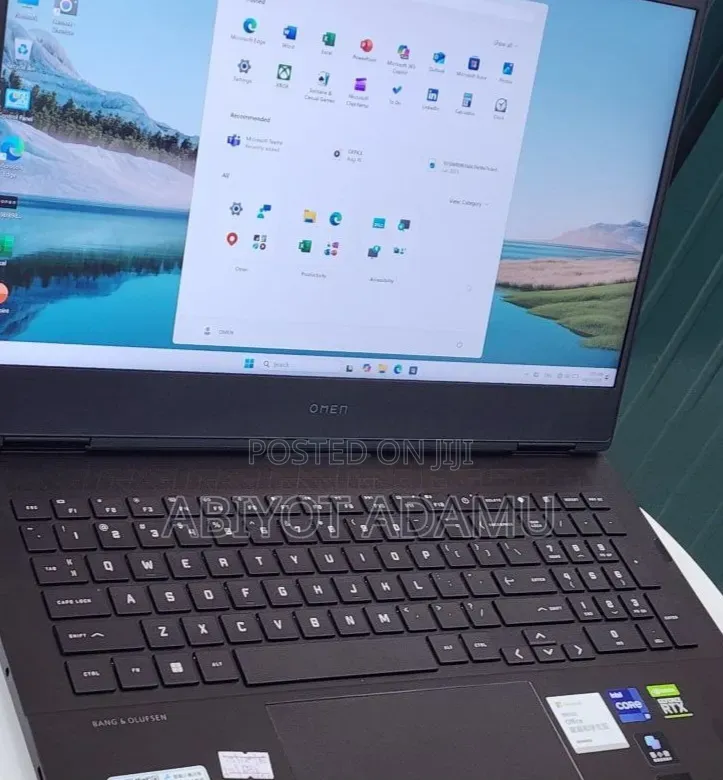 New Laptop HP Omen 16 16GB AMD Ryzen 9 SSD 512GB
