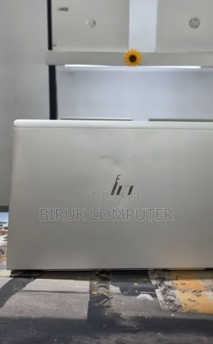 New Laptop HP EliteBook 640 G10 16GB Intel Core i7 SSD 1T