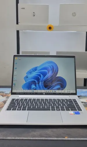 New Laptop HP EliteBook 640 G10 16GB Intel Core i7 SSD 1T