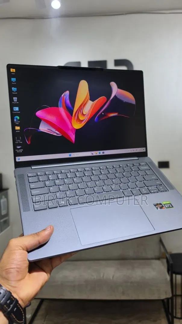 New Laptop Lenovo ThinkPad Yoga 16GB AMD Ryzen 7 SSD 512GB