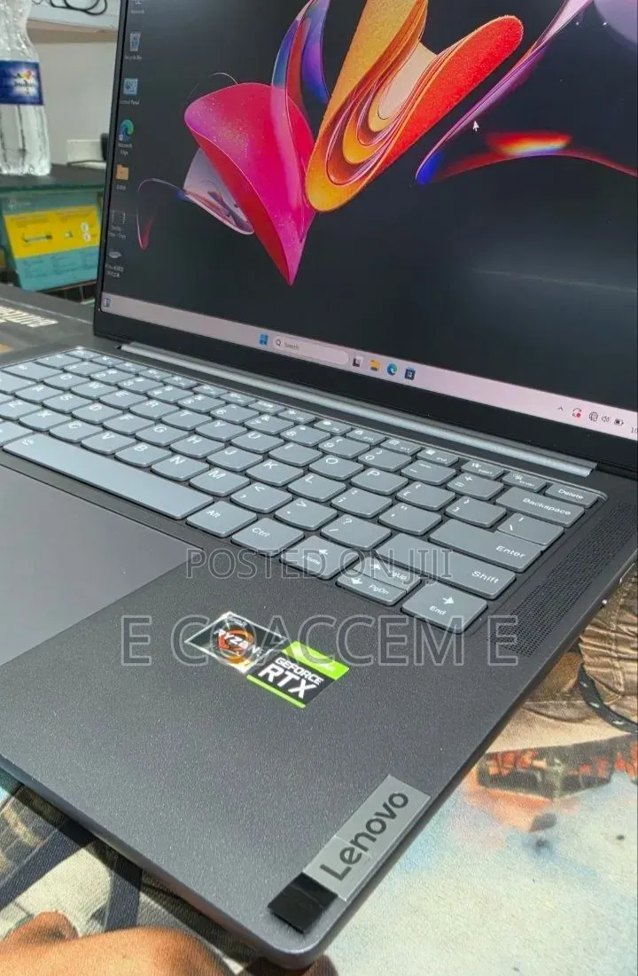 New Laptop Lenovo Yoga 7 15ITL5 16GB AMD Ryzen 7 SSD 512GB