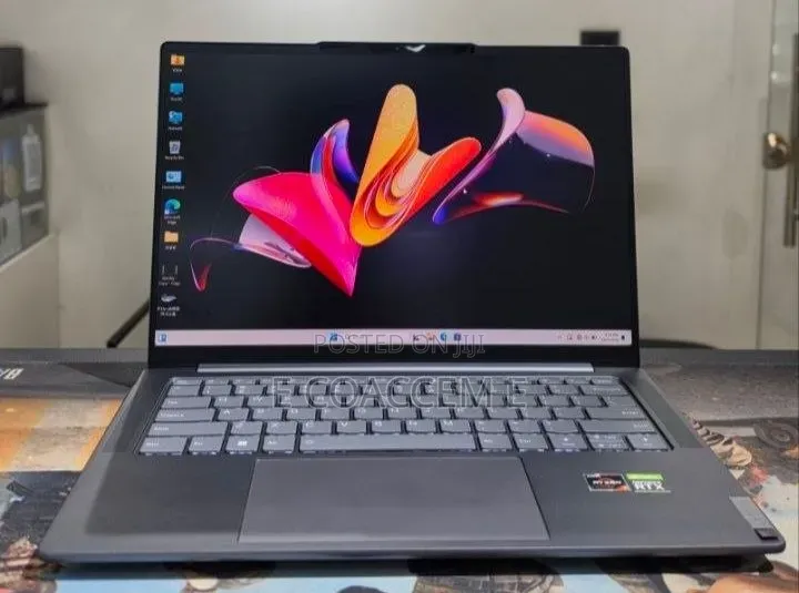 New Laptop Lenovo Yoga 7 15ITL5 16GB AMD Ryzen 7 SSD 512GB