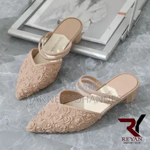 Women's Nude Floral Pointed Toe Small Heel