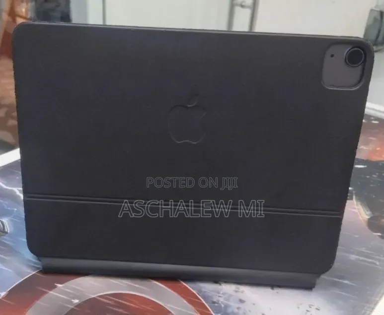 New Apple iPad Air (2022) 256 GB