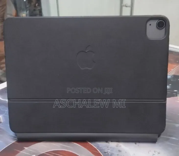 New Apple iPad Air (2022) 256 GB