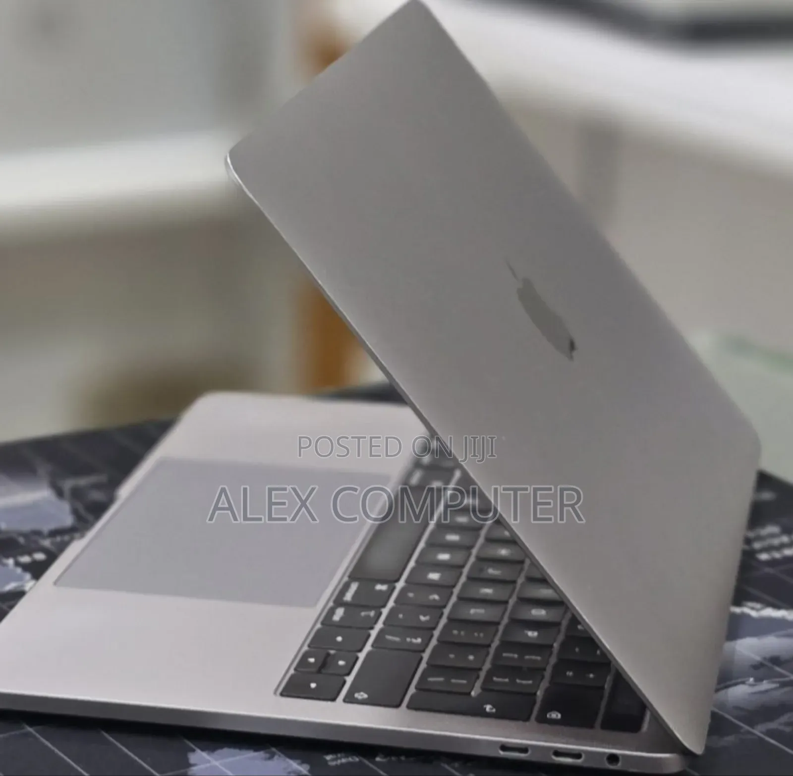 New Laptop Apple MacBook Pro 2019 16GB Intel Core i7 SSD 1T