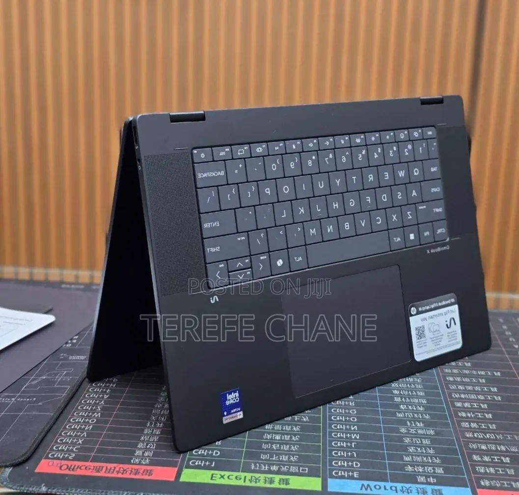 New Laptop HP OmniBook Ultra Flip 16" 32GB Intel Core Ultra 7 SSD 2T