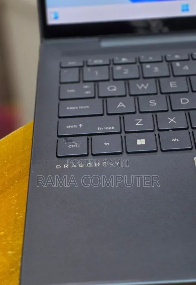 New Laptop HP Elite Dragonfly G3 16GB Intel Core i7 SSD 512GB