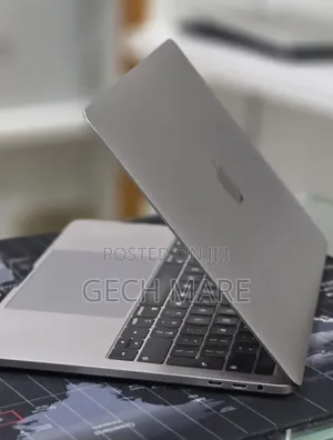 New Laptop Apple MacBook Pro 2019 16GB Intel Core i7 SSD 1T