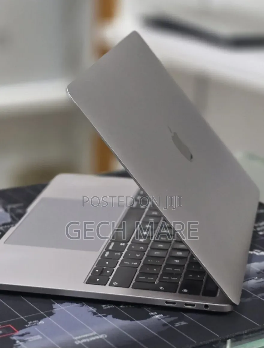 New Laptop Apple MacBook Pro 2019 16GB Intel Core i7 SSD 1T