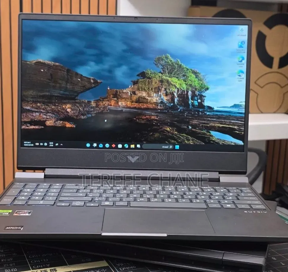 New Laptop HP Victus 16 16GB AMD Ryzen 7 SSD 512GB