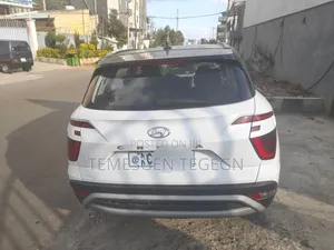 Hyundai Creta 2022 White