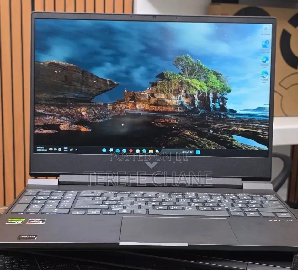 New Laptop HP Victus 16 16GB AMD Ryzen 7 SSD 512GB