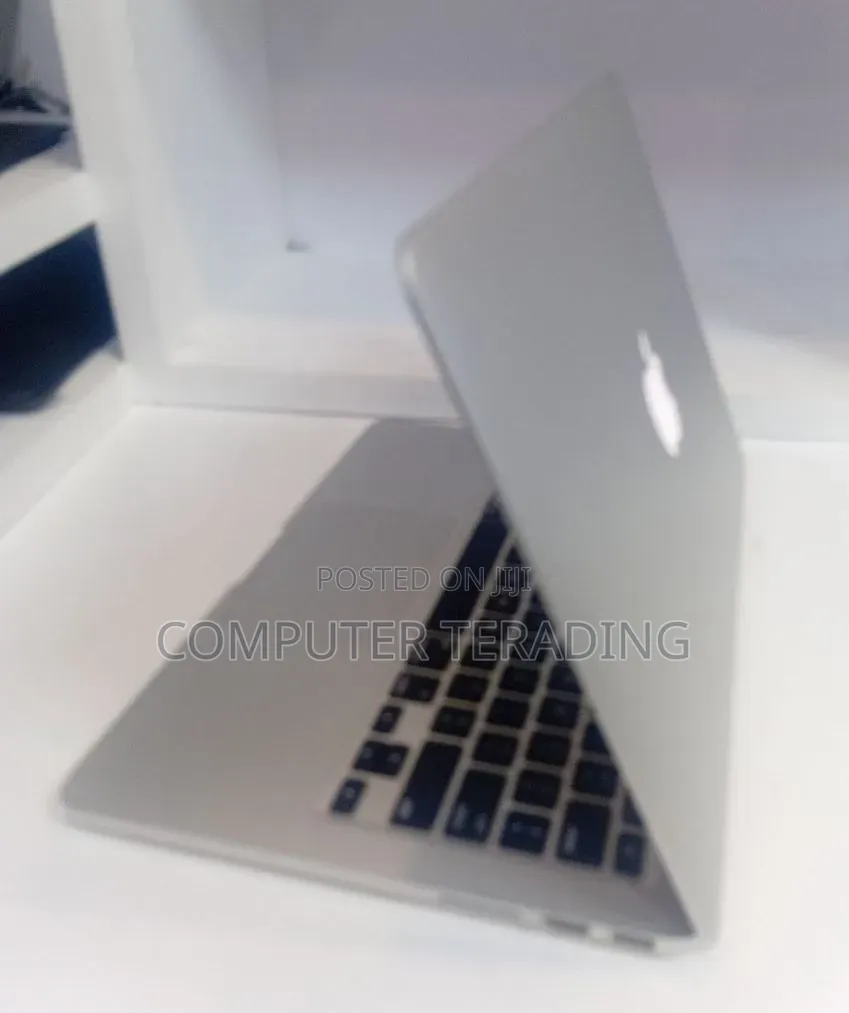 Laptop Apple MacBook Pro 2013 8GB Intel Core i5 SSD 256GB
