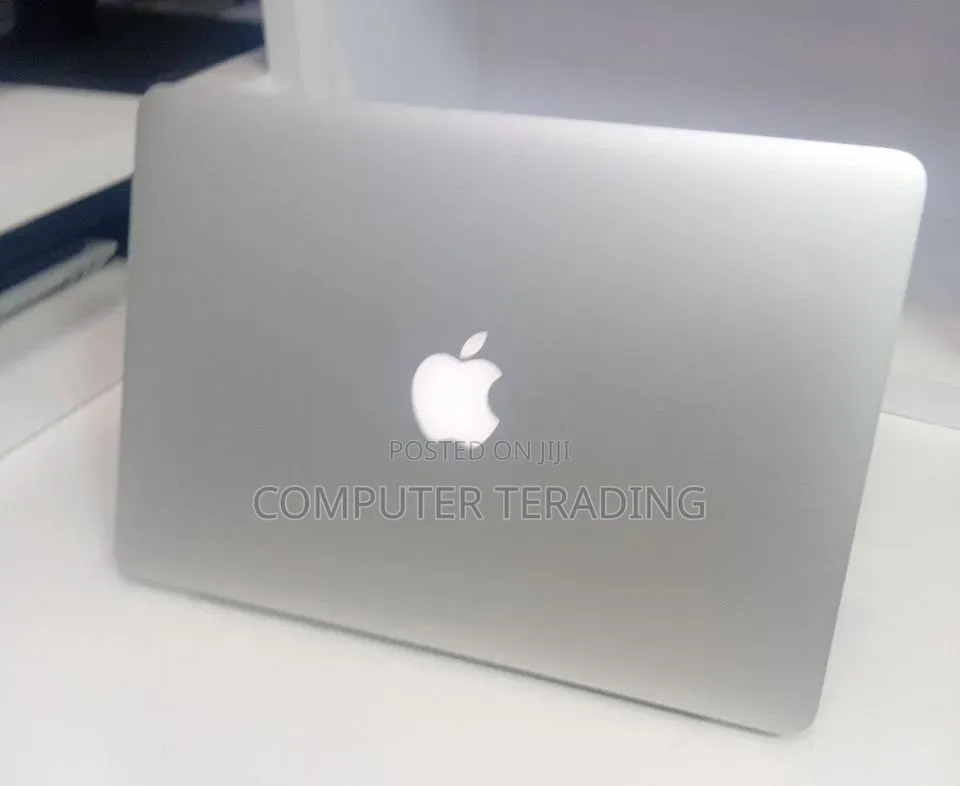 Laptop Apple MacBook Pro 2013 8GB Intel Core i5 SSD 256GB