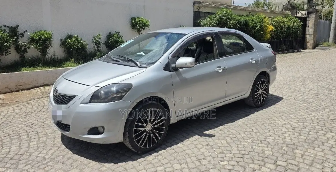 Toyota Yaris 2010