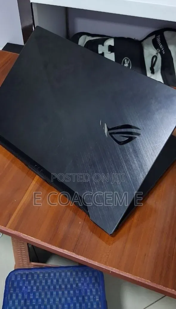 Laptop Asus ROG Zephyrus G14 16GB AMD Ryzen 7 SSD 512GB
