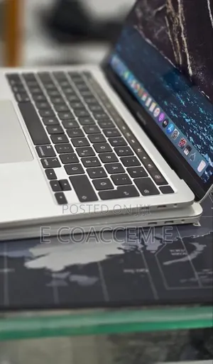 New Laptop Apple MacBook Pro 2015 16GB Intel Core i5 SSD 256GB