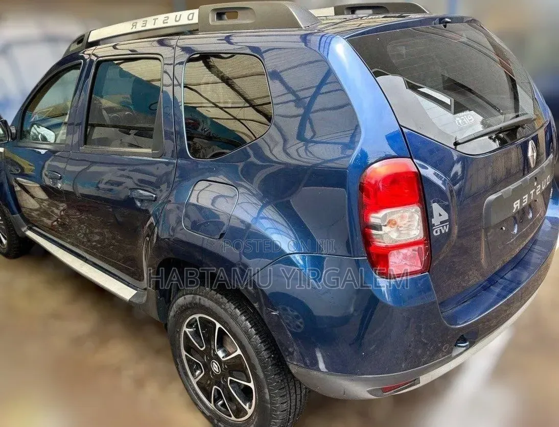 Renault Duster 2017 Blue