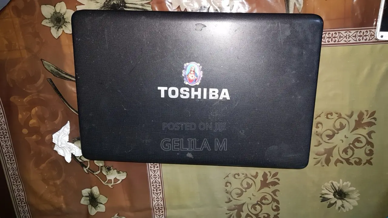 Laptop Toshiba 8GB Intel Core i3 HDD 750GB