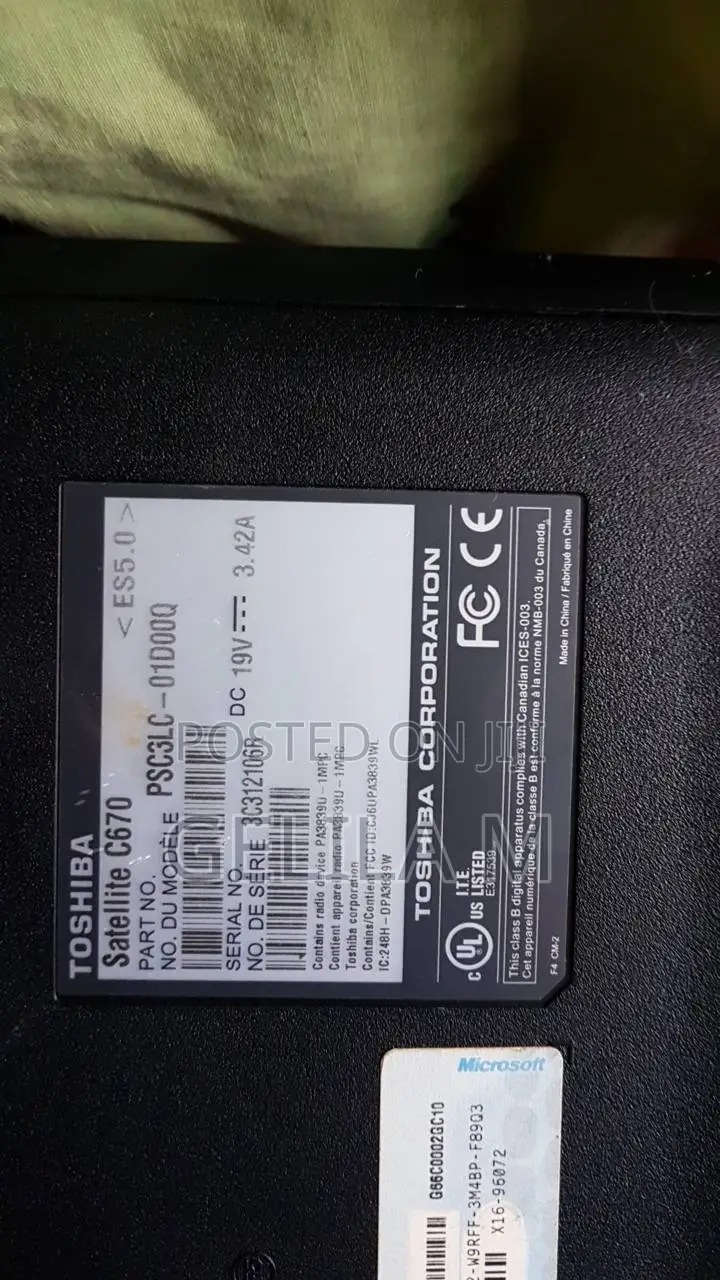 Laptop Toshiba 8GB Intel Core i3 HDD 750GB