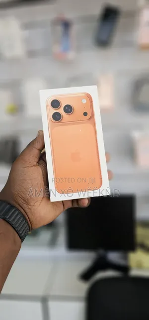 New Apple iPhone 17 Pro Max 256 GB Silver