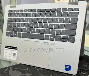 New Laptop HP OmniBook 7 14" 16GB Intel Core 7 SSD 512GB