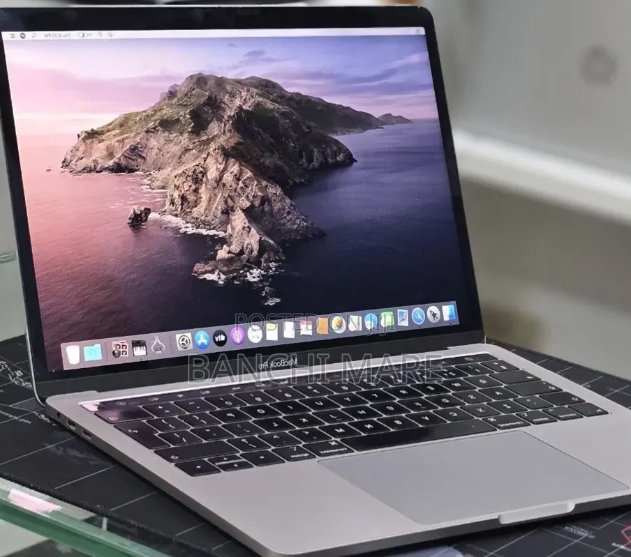 New Laptop Apple MacBook Pro 2019 16GB Intel Core i7 SSD 1T