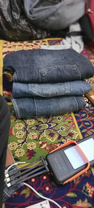 High Quality Stock Men Trousers