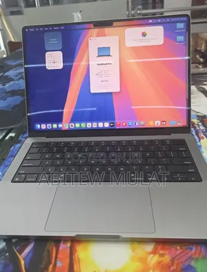 New Laptop Apple MacBook Pro 2021 M1 32GB Apple M1 Pro SSD 1T