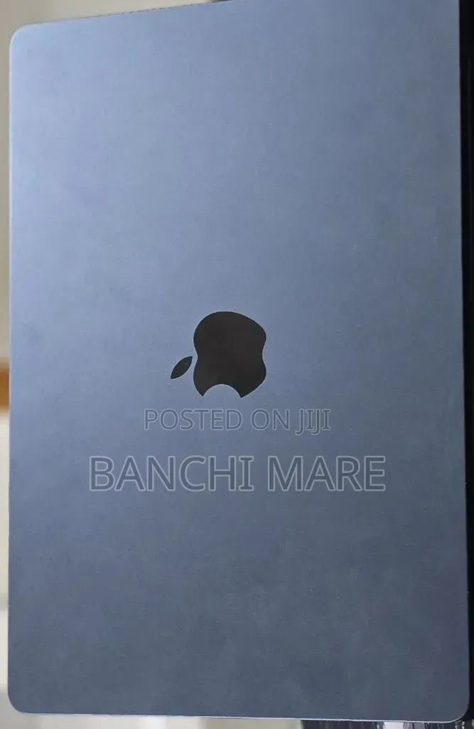 New Laptop Apple MacBook Air 2022 M2 8GB Apple M2 SSD 256GB