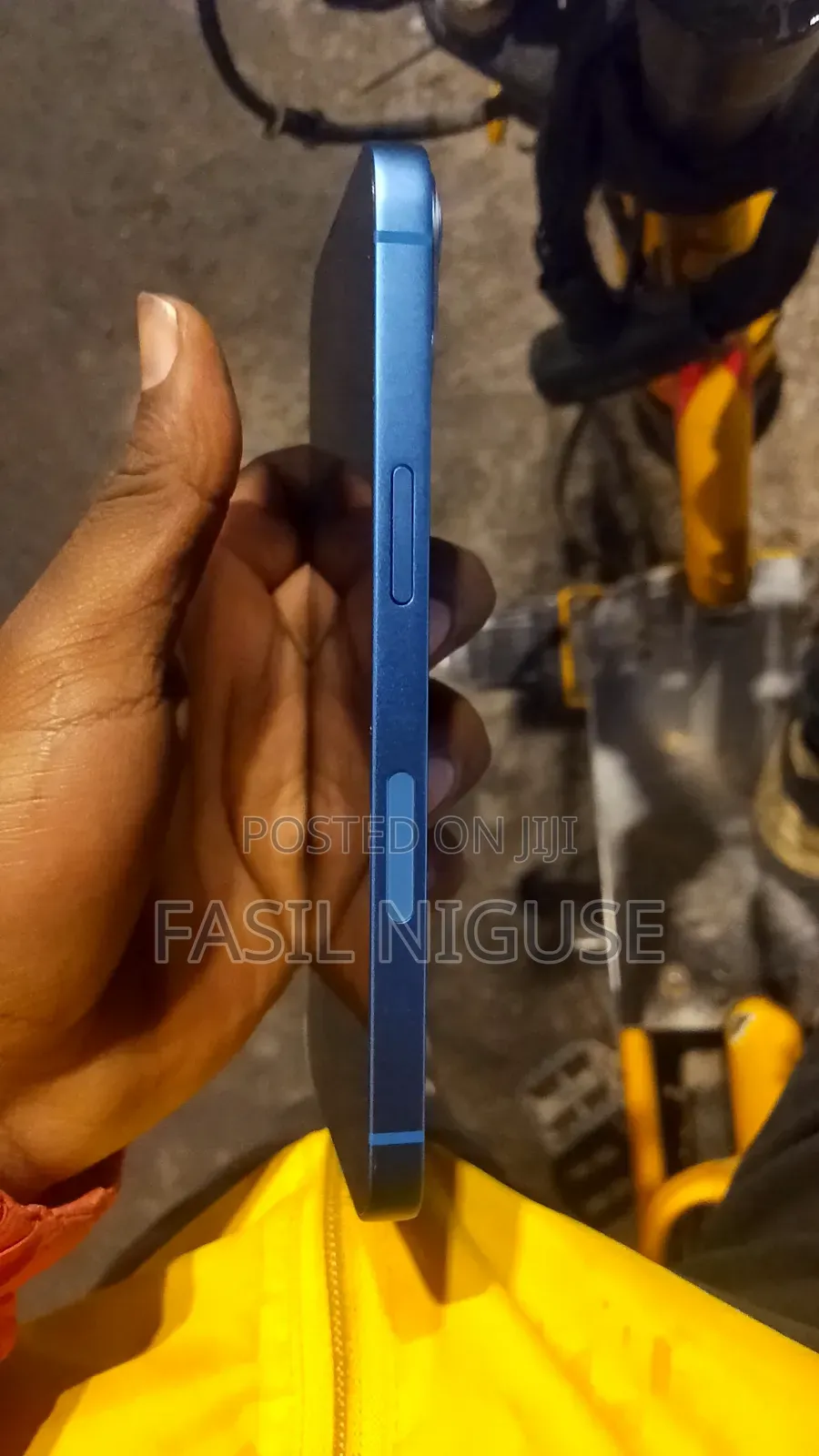 New Apple iPhone 13 128 GB Blue