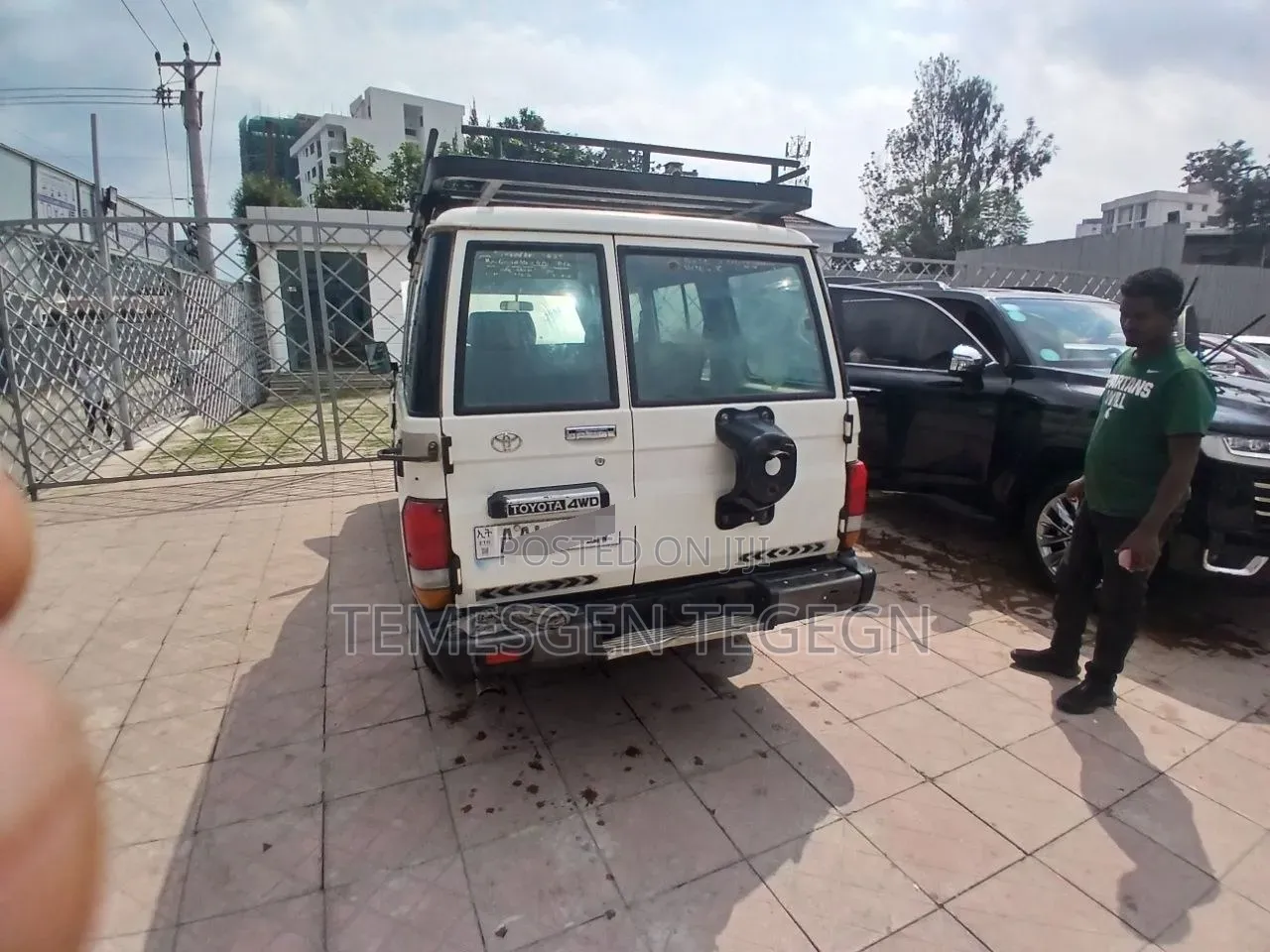 Toyota Land Cruiser 2012 White