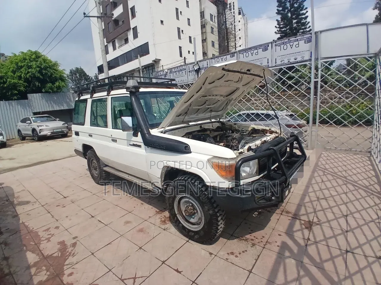 Toyota Land Cruiser 2012 White