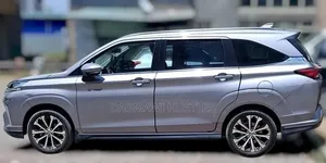 Toyota Veloz 1.5 CVT FWD 2023 Gray