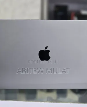 New Laptop Apple MacBook Pro 2021 M1 16GB Apple M1 Pro SSD 512GB