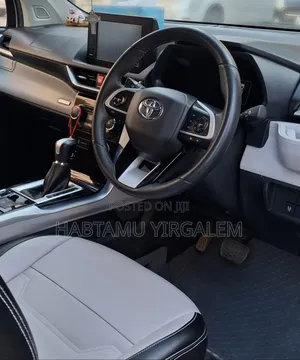 Toyota Veloz 1.5 CVT FWD 2023