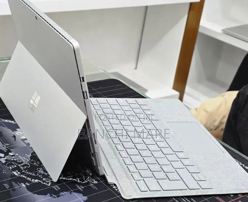New Laptop Microsoft Surface Pro 6 8GB Intel Core i5 SSD 256GB