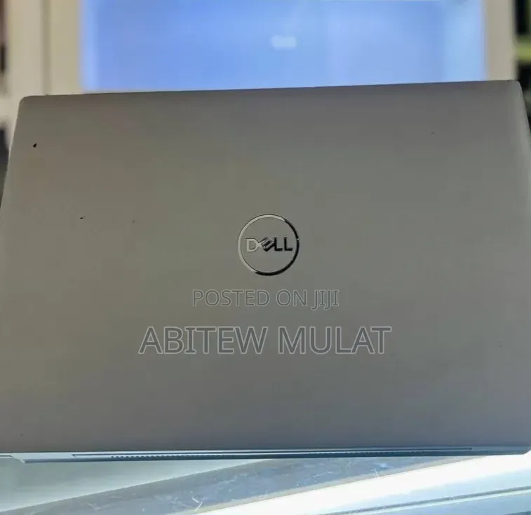 New Laptop Dell Latitude 15 5000 16GB Intel Core i7 SSD 512GB