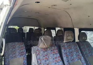 Toyota HiAce 2012 White