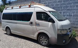 Toyota HiAce 2012 White
