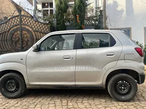 Suzuki S-Presso 2022 Silver
