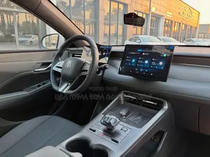 New BYD Qin Plus DM-i 2025 Off white
